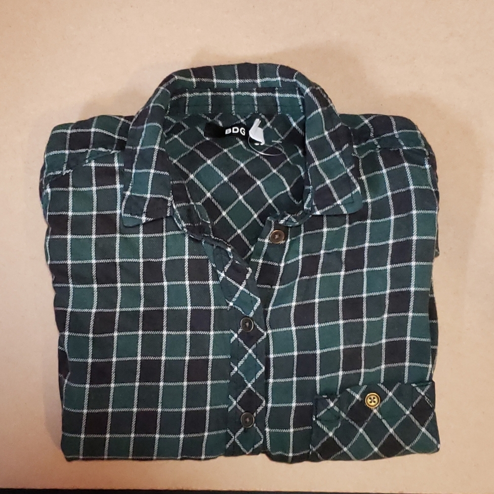 BDG Green and Black flannel - Picture 3 of 3